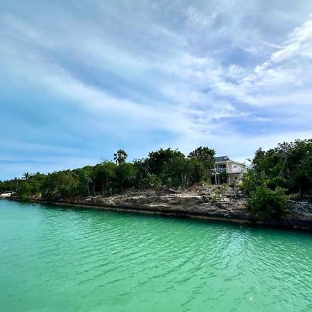 Water Front House Apartment Turtle Cove Exterior photo