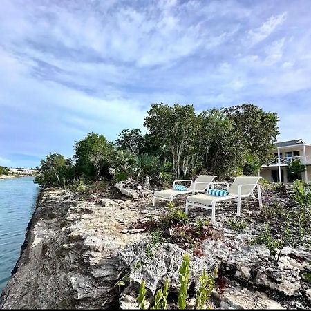 Water Front House Apartment Turtle Cove Exterior photo