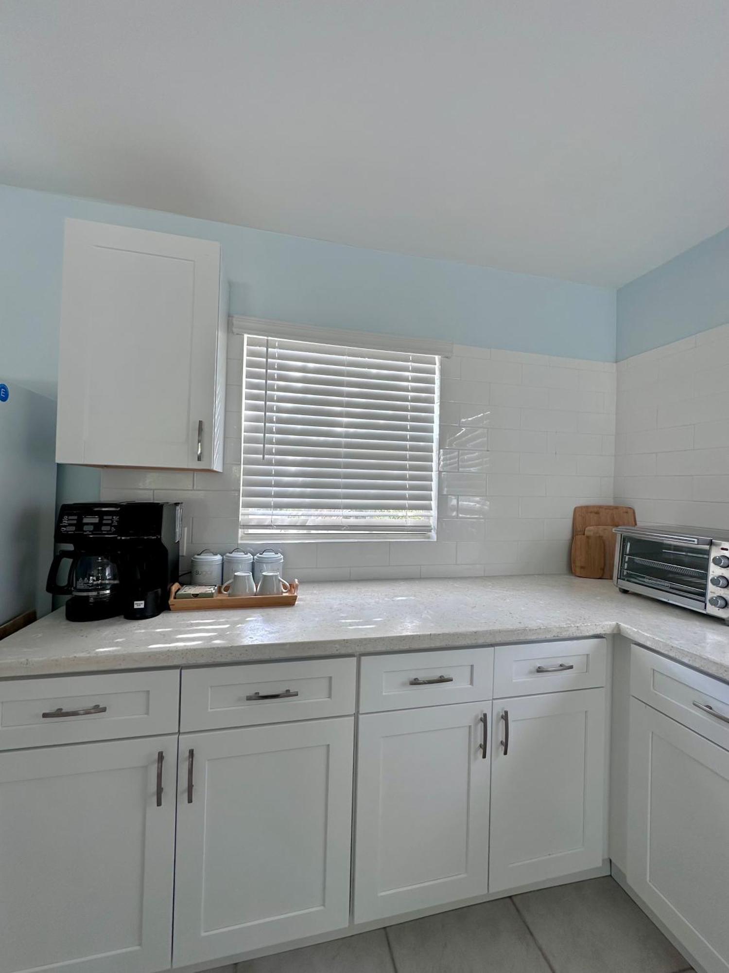 Water Front House Apartment Turtle Cove Exterior photo